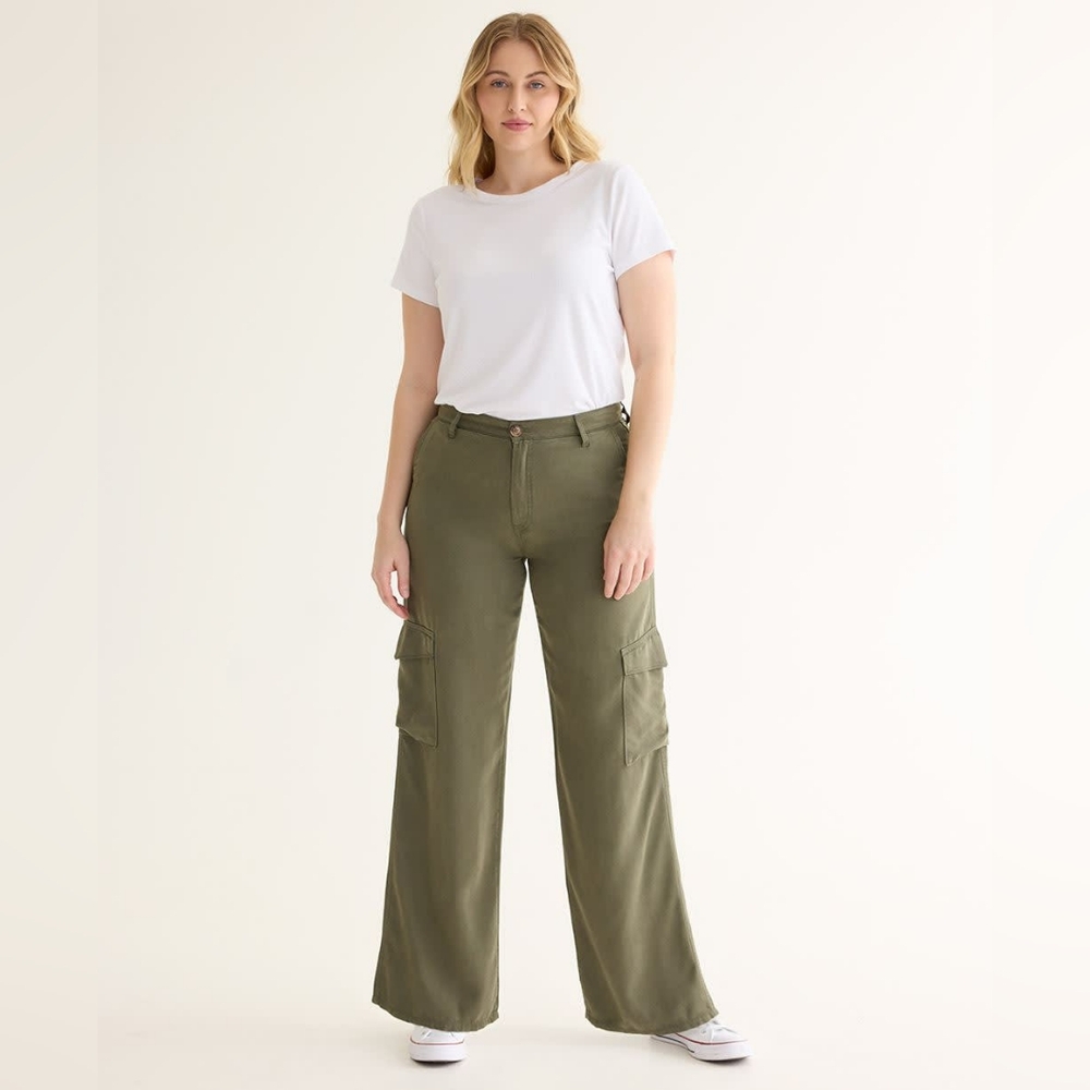 Reitmans Olive Green Cargo Pants